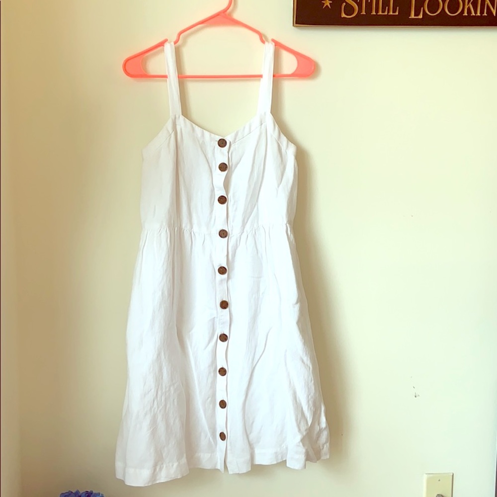 *NWT* White Loft Dress!!! With pockets!